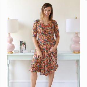 🎈Lularoe Nicole Floral Fitted Bodice Dress 2XL